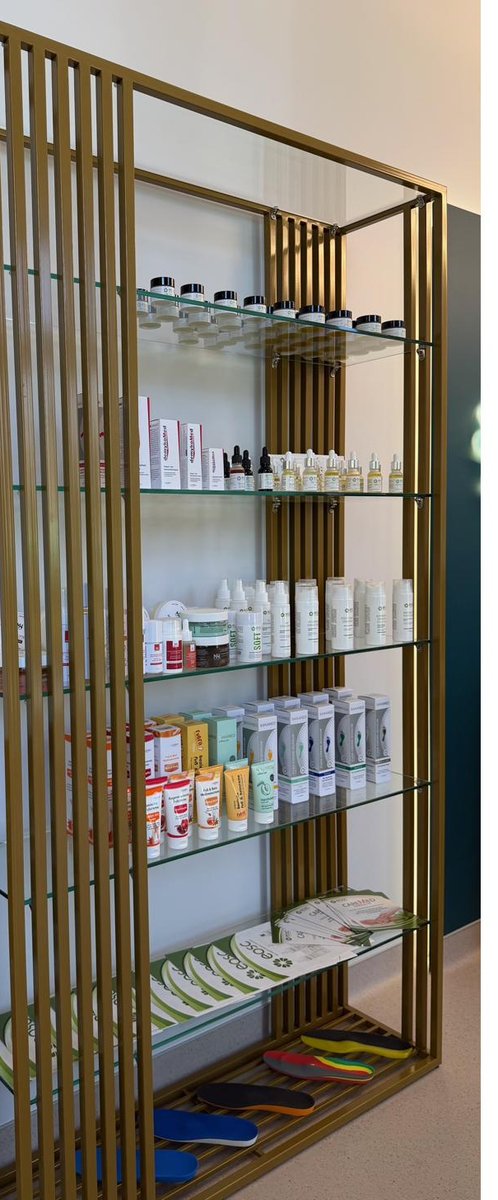 Космецевтика EOSC, CareMed та DemykoMed у центрі в Ірпені